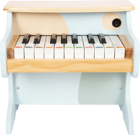 Veicina muzikālo attīstību un ritmu