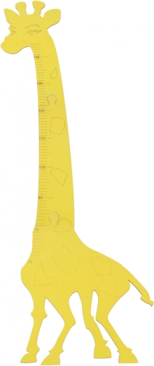 Playful giraffe design for the kids’ room
