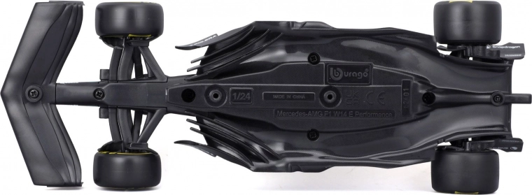 Metāla konstrukcija mērogā 1:24