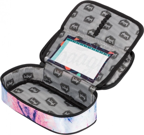 Pārskatāma organizācija ar atveramo starpsienu