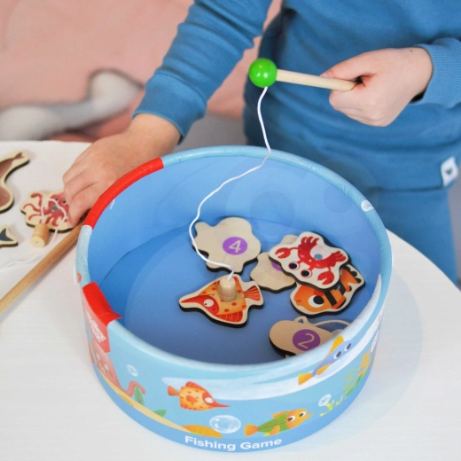 Magnetic fishing for young and old