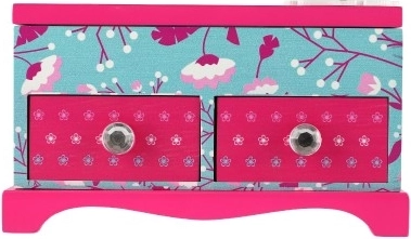 Izturīga koka konstrukcija