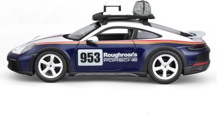 Jumta bagāžnieks ar bagāžu