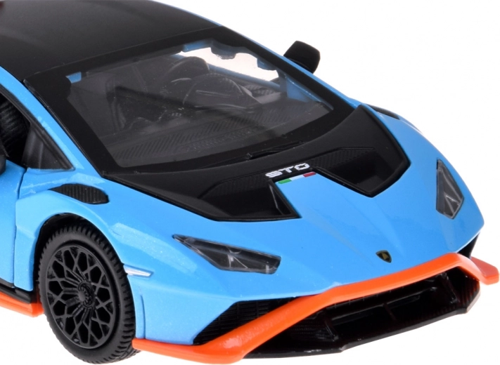 Metāla virsbūve, gumijas riteņi