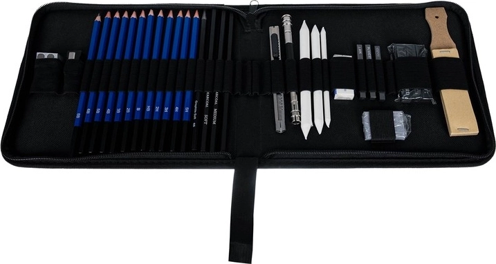 Ogles koka apvalkā un kociņos