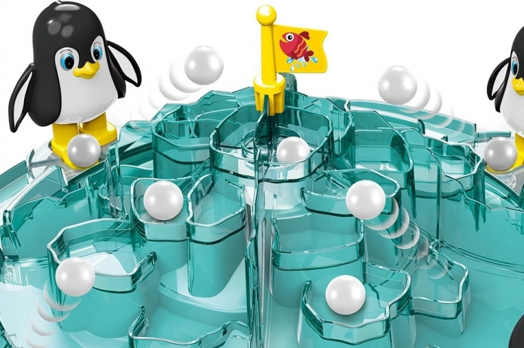 Ledus kalns ar mērķa karogu