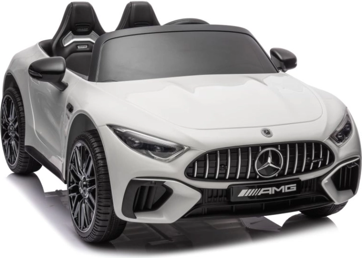 Reālistisks AMG dizains