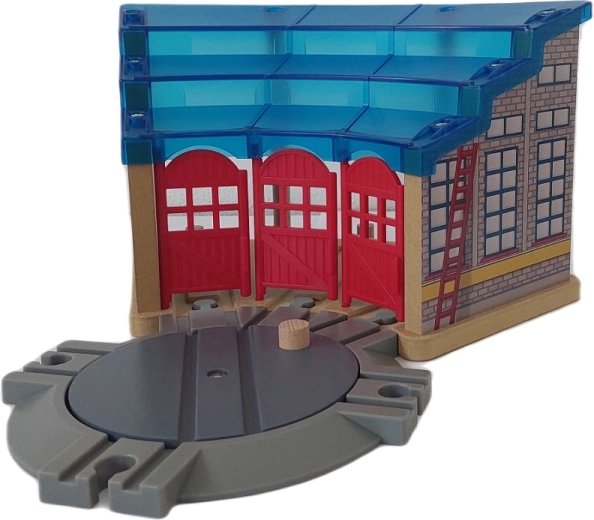 Funkcionāla apgriežamā platforma vienmērīgai manevrēšanai