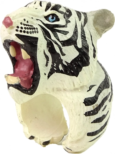 Reālistisks baltā tīģera dizains