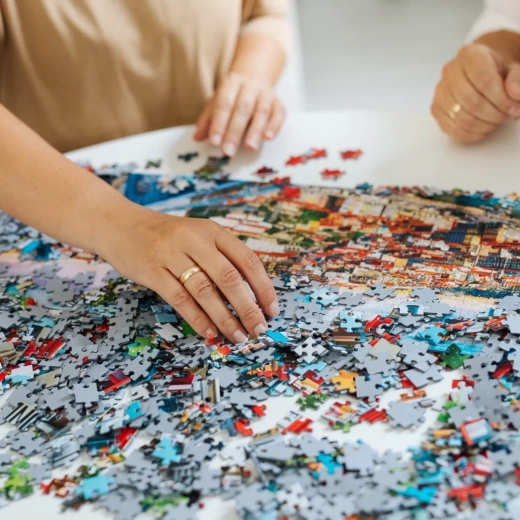 Pieces that hold together