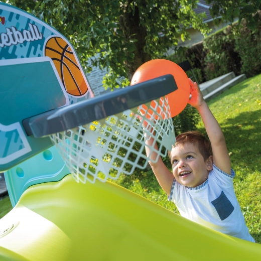 Universāla montāža