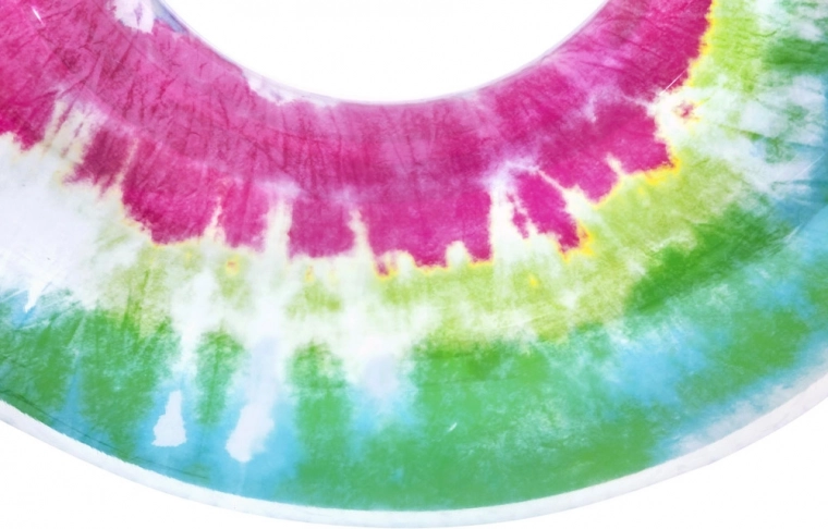 Tie-Dye stila dizains