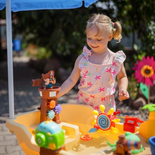 Interaktīvs pirātu kuģis ar daudz efektiem