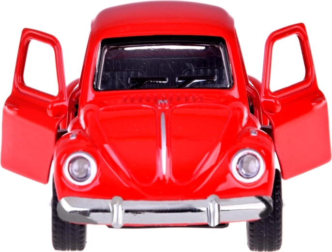 Atveramas durvis un reālistisks interjers