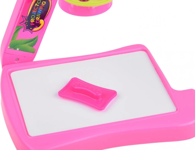 Viegla pārzīmēšana ar projektoru