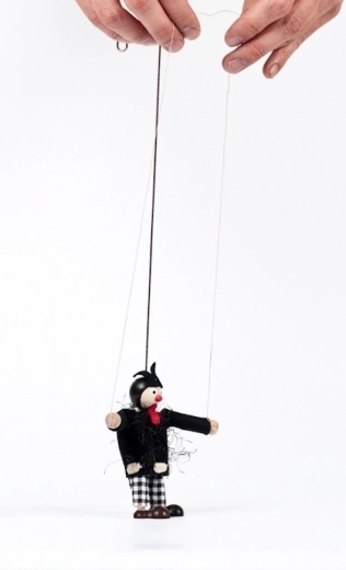 Kustīgas rokas dzīvai spēlei