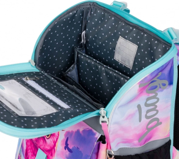 Praktiskas kabatas un atstarojoši elementi