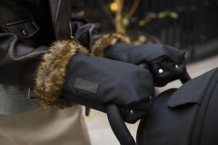 Viegli piestiprināmi pie vairuma ratiņu