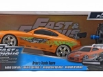 Ātrs un bez žēlastības RC auto Briana Toyota Supra 1:24